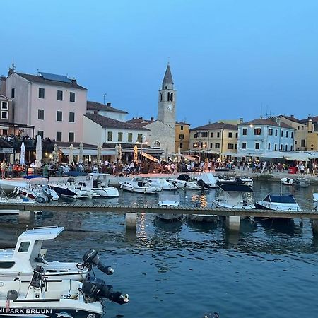 Apartment Sunrise Fuer 6 Personen In Pula-Stinjan エクステリア 写真