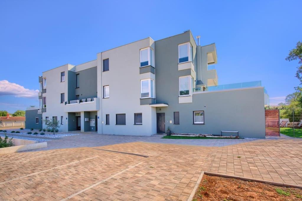 Apartment Sunrise Fuer 6 Personen In Pula-Stinjan エクステリア 写真